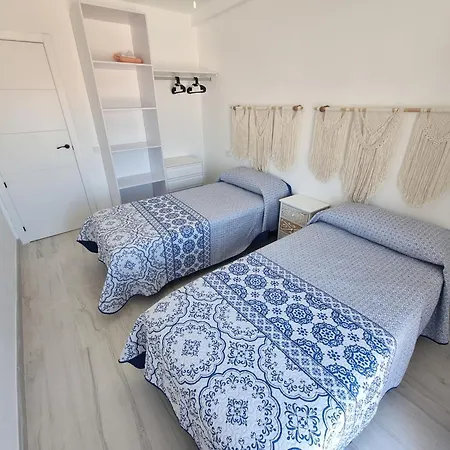 La Caracola I Beachfront & Center Apartment Fuengirola